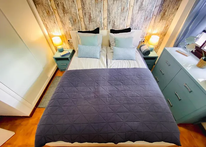 Forest Flat - Big Heated Pool, Terrace, Tv Channels *