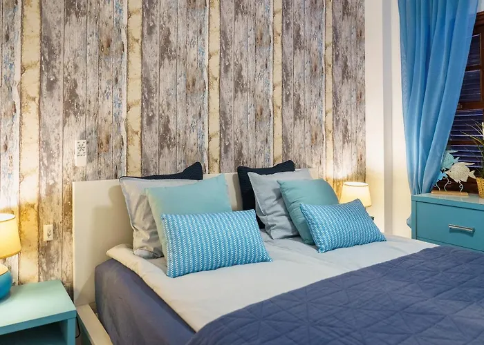 Forest Flat - Big Heated Pool, Terrace, Tv Channels *