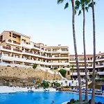 Forest Flat - Big Heated Pool, Terrace, Tv Channels Apartament San Miguel de Abona