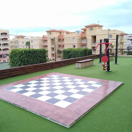 Forest Flat - Big Heated Pool, Terrace, Tv Channels Apartament